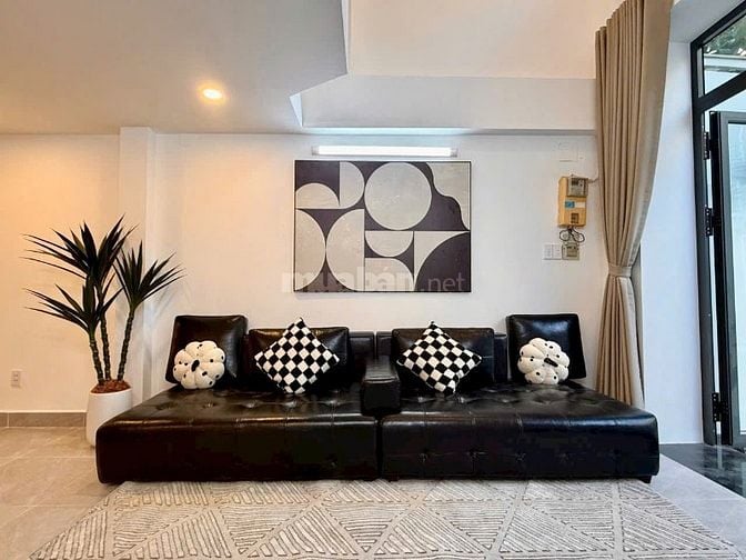Cho thuê nhà mặt tiền kinh doanh đường Đỗ Quang Phường Thảo Điền 