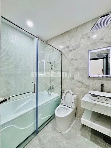 Bán nhà đường Võ Văn Tần, Quận 3, Giá: 3 tỷ 420 triệu/48m2, SHR