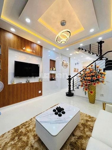 Bán nhà đường Võ Văn Tần, Quận 3, Giá: 3 tỷ 420 triệu/48m2, SHR
