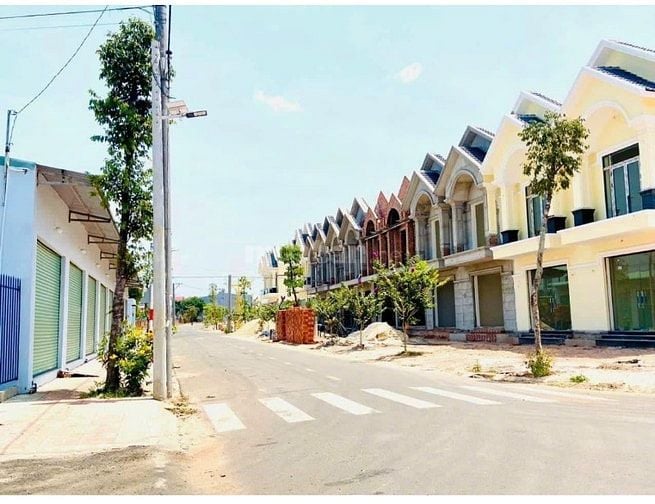 Đất Bình Phước mặt tiền đường xã sát khu dân cư lớn đang khảo sát xây 