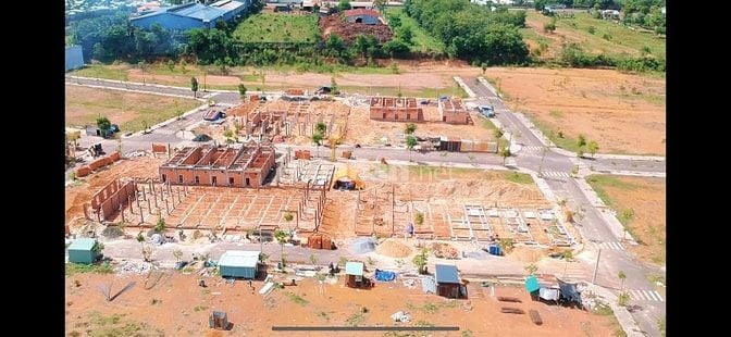 Đất Bình Phước mặt tiền đường xã sát khu dân cư lớn đang khảo sát xây 