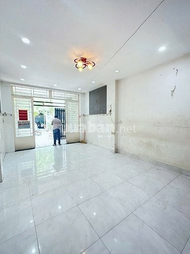 Lô đất 6-18m (dtcn 103m) 3mt hẻm xây gì cũng đẹp 8,7ty 