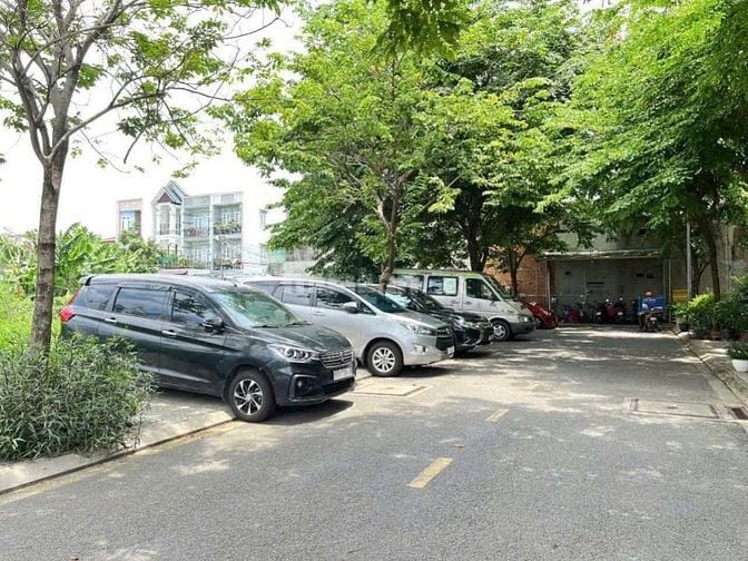 Lốc 16 lô - Sổ mới ra - Có giá đầu tư - Đường 10m có vỉa hè cây xanh