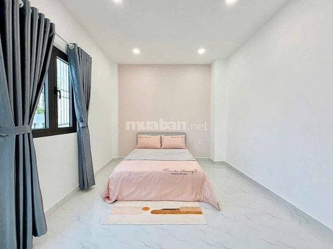 bán nhà ngay Thành Thái, Q10, giá: 2 tỷ 880 triệu/70m2, sổ hồng riêng