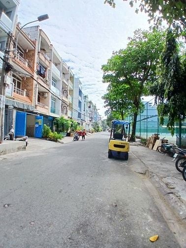 GÂY MÊ ! NHÀ ĐẤT NỀN MT ĐƯỜNG SỐ 24 P11 Q6 (4X24) TIỆN XÂY CHỈ 12,5 TỶ