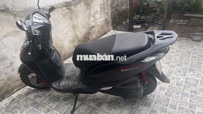 dư dùng nên bán . xe nữ chạy