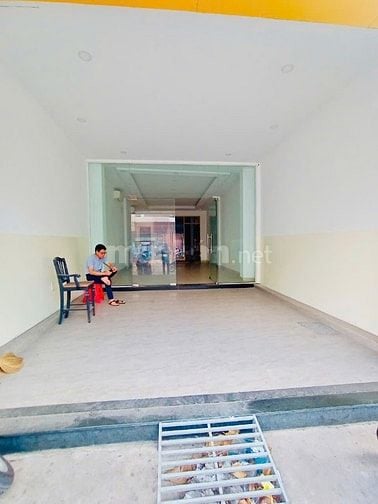 Cho thuê nhà mặt tiền Bùi Đình Túy trệt suốt nhà đã sửa mới