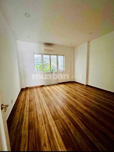 Cho thuê nhà mặt tiền Bùi Đình Túy trệt suốt nhà đã sửa mới