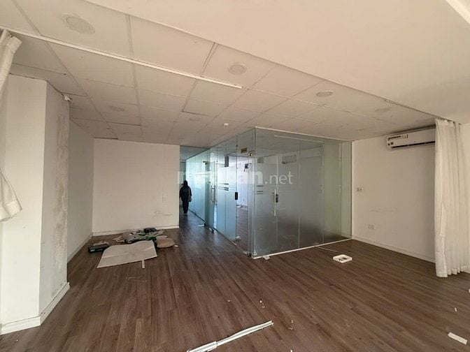 Cho thuê tòa nhà Văn Phòng, 283 Hùng Vương, Phường 9, Quận 5 dt 8x17m