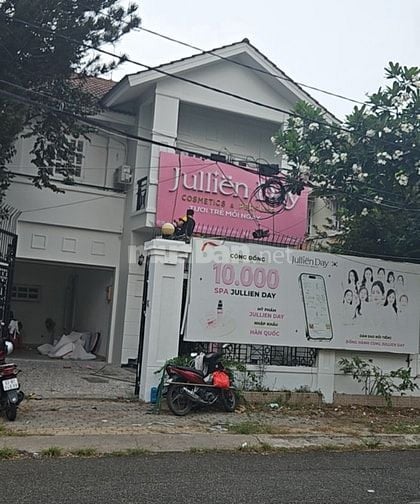 Bán biệt thự kiểu Mỹ  mặt tiền đường lớn 8m khu vực không ngập nước 