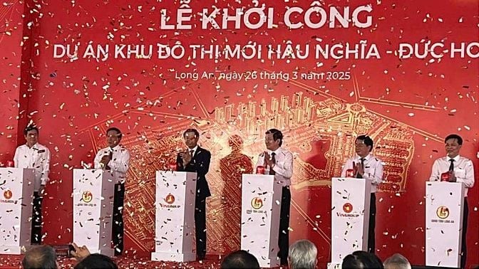 Bán đất nền thổ cư 100% ( Đất loại ODT) ngay khu vực CBD ( Long An)
