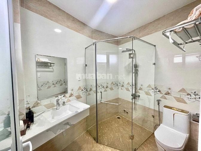 Bán nhà 3 tầng mới xây gần chợ  Ngô Quyền phường 6 Đà Lạt