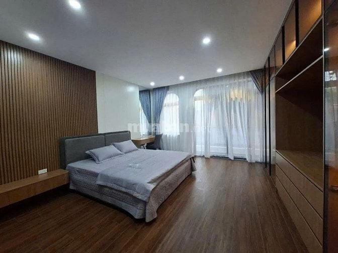 GẦN HỒ ĐÂM HỒNG , 60M RA Ô TÔ TRÁNH, NGÕ NÔNG RỘNG , 38M2 5TẦNG .