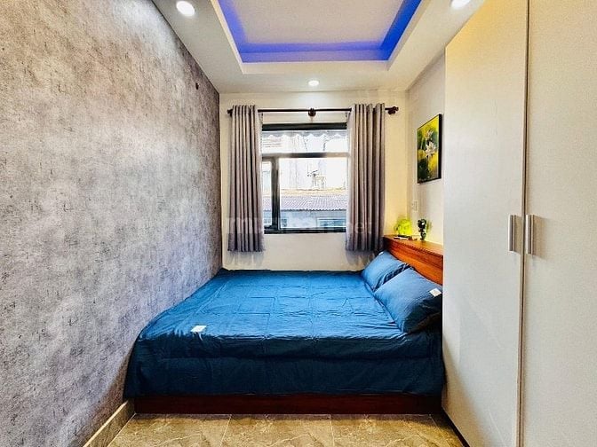 Căn nhà đẹp 54m2 ngay Hoàng Diệu,Quận 4. Giá: 3 Tỷ 220. Hẻm 4.5m thông