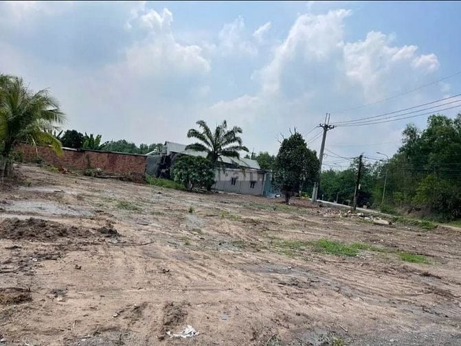 BÁN ĐẤT MẶT PHỐ XÃ TÂN AN HỘI, 232M2 MT 8M Đ.NGUYỄN VĂN KHẠ-920 TRIỆU