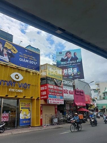 Bán nhà mặt tiền ngay vòng xoay ngã 6 Nguyễn Văn Nghi, Gò Vấp, 335m2