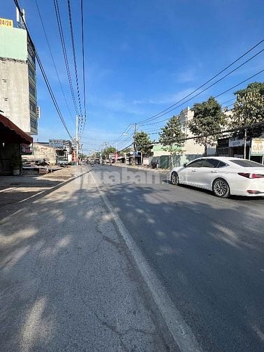 Bán nhanh lô đất Mặt Tiền đường Nguyễn Duy Trinh DT 130m2, Sổ Riêng