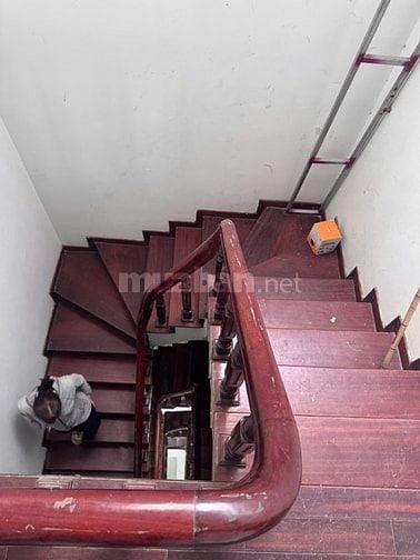 BÁN GẤP nhà mặt ngõ Hoàng Quốc Việt ô tô đỗ cửa, ngõ thông, phân lô 