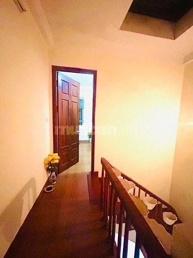 Cho thuê nhà phố Vĩnh Hồ, Đống Đa