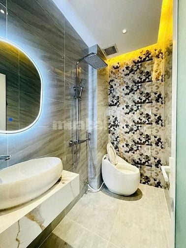 NHÀ ĐẸP GIÁ CỰC TỐT-GIAO NHÀ NGAY|sổ sách chuẩn chỉnh|hẻm xe hơi