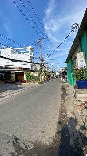 8x22, mặt tiền đường lk 10.11, ngay Phan Anh vào