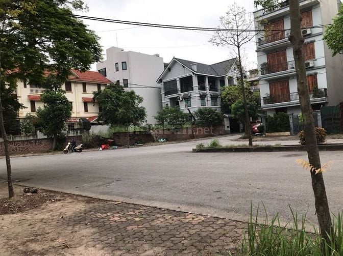 Bán lô đất đấu giá Đồng Phan, Thạch Bàn giá tốt 10 tỷ đầu tư DT 80m