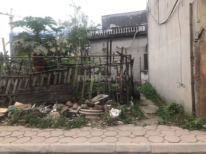 Bán lô đất đấu giá Đồng Phan, Thạch Bàn giá tốt 10 tỷ đầu tư DT 80m