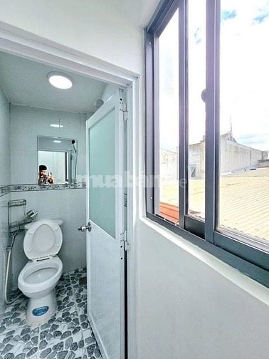 Nhà 2 Lầu sổ Hồng 1 tỷ 290 Huỳnh Tấn Phát-Q7