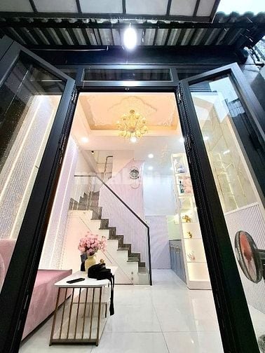 Nhà 2 Lầu sổ Hồng 1 tỷ 290 Huỳnh Tấn Phát-Q7