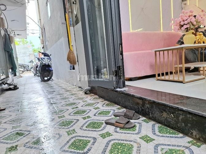 Nhà 2 Lầu sổ Hồng 1 tỷ 290 Huỳnh Tấn Phát-Q7