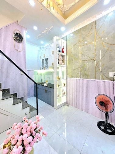 Nhà 2 Lầu sổ Hồng 1 tỷ 290 Huỳnh Tấn Phát-Q7