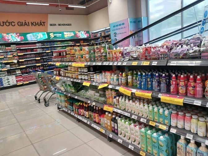 Tuyển 8 Nhân Viên Trực Quầy Bán Hàng/Tạp Vụ