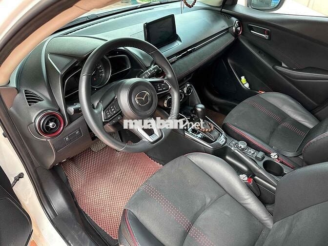 Mazda 2 2024 Sport Luxury - 35000 km