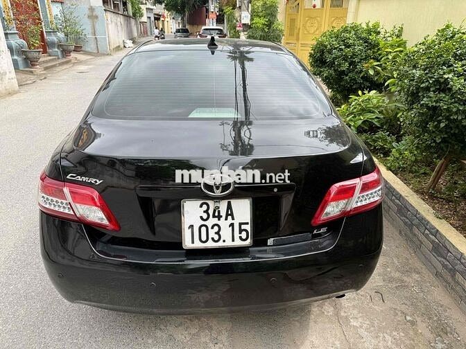 Toyota Camry 2010 LE 2.5 - 79000 km nhà dùng