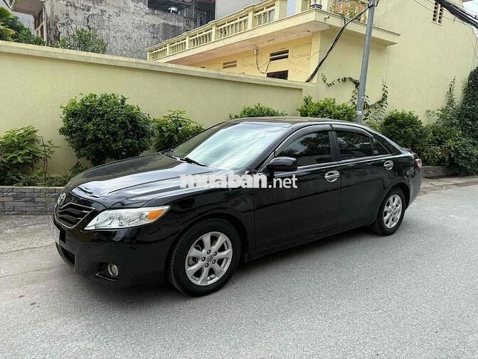 Toyota Camry 2010 LE 2.5 - 79000 km nhà dùng