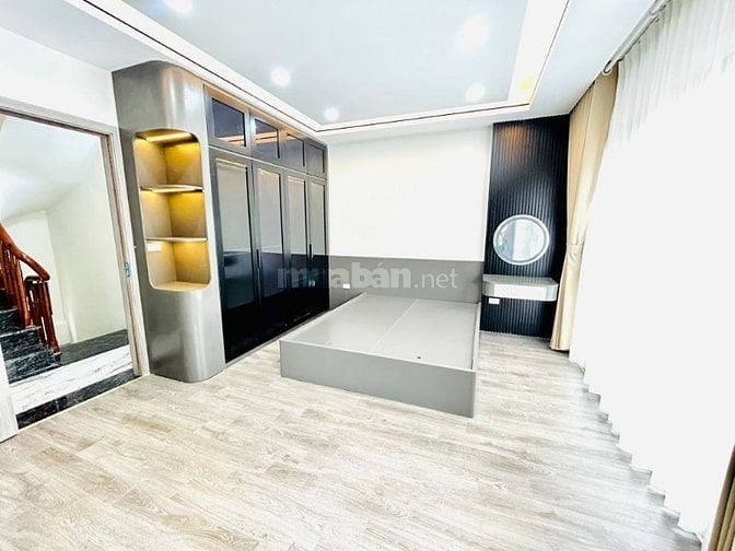 Bán Gấp nhà Nam Dư Lĩnh Nam Ô tô qua nhà. DT 46M 5 Tầng 8.3 tỷ.