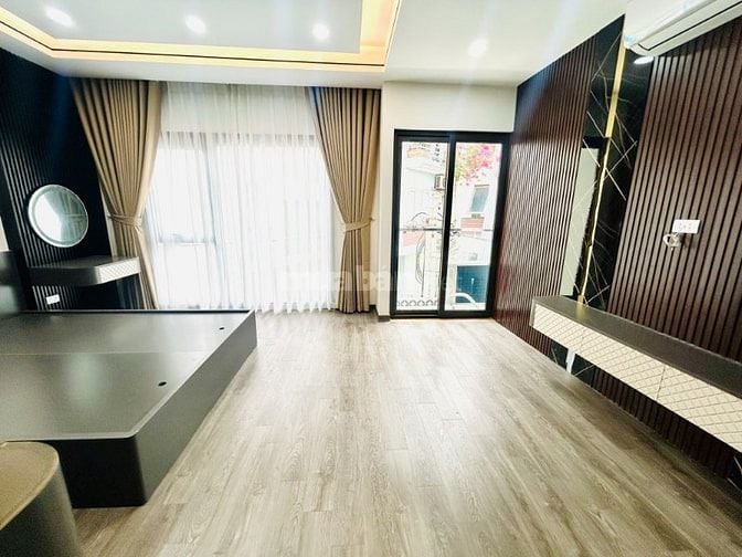Bán Gấp nhà Nam Dư Lĩnh Nam Ô tô qua nhà. DT 46M 5 Tầng 8.3 tỷ.