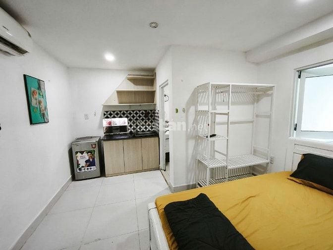 Phòng 16m2-4,3tr, cửa sổ, kệ bếp, full nội thất, thang máy, 24/24 