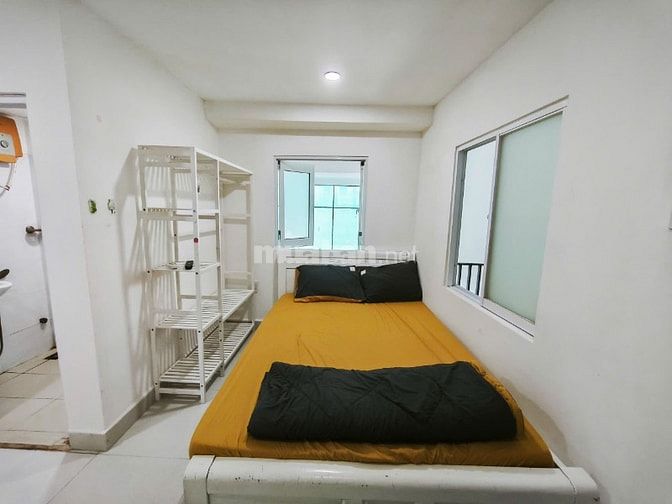 Phòng 16m2-4,3tr, cửa sổ, kệ bếp, full nội thất, thang máy, 24/24 