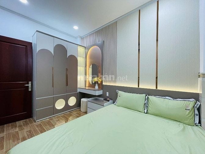 Cô Năm bán nhà 50m2 Thạnh Lộc 47,Q12.Gần cầu Phú Long.Hẻm 6m.Sổ riêng.