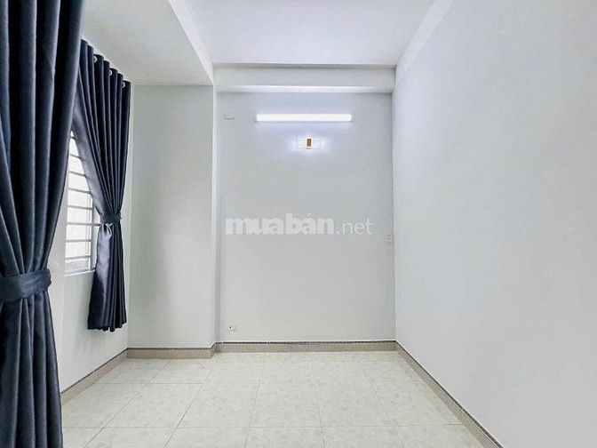 Xoay vốn bán nhà đường Lê quang định P7 Bình Thạnh 55m2 Giá 3ty120 