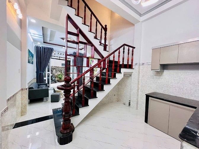 Xoay vốn bán nhà đường Lê quang định P7 Bình Thạnh 55m2 Giá 3ty120 