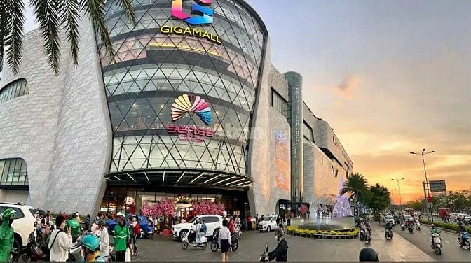 NẰM NGAY VÒNG XOAY CHÂN CẦU BÌNH TRIỆU, THỦ ĐỨC - 65M2 - 2 TẦNG BTCT 