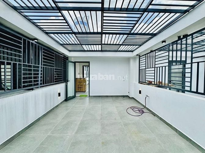 Bán gấp nhà ở đường Phó Cơ Điều, phường 7, quận 11, giá 3 tỷ.