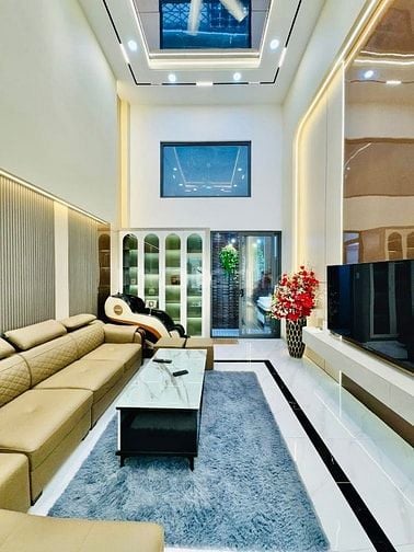 Bán gấp nhà ở đường Phó Cơ Điều, phường 7, quận 11, giá 3 tỷ.