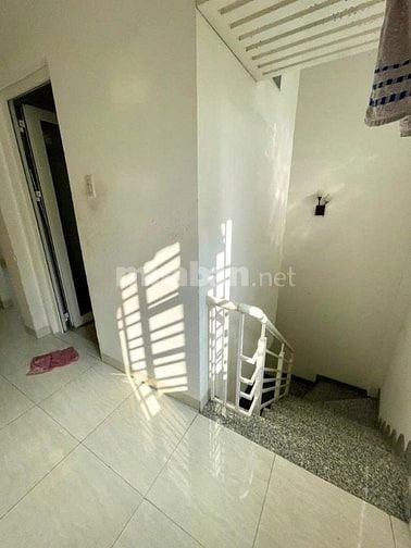 Biệt thự mini đường 6m khu Bùi Đình Túy phường 12 Quận Bình Thạnh.