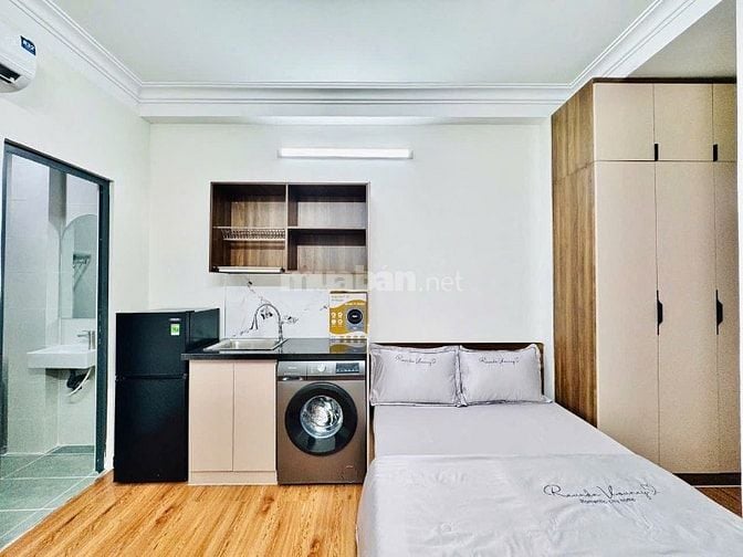 CHDV Ngay Ngã Tư Hàng Xanh - P15, Bình Thạnh - 60m2 - 8 Phòng - 60tr