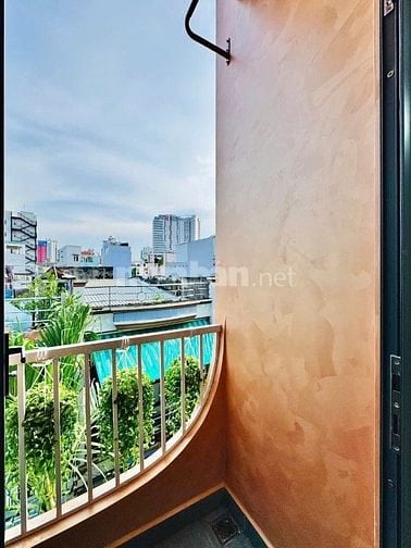 CHDV Ngay Ngã Tư Hàng Xanh - P15, Bình Thạnh - 60m2 - 8 Phòng - 60tr