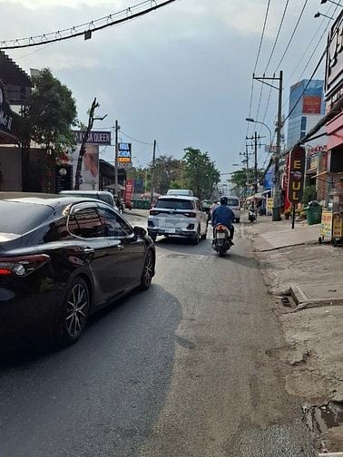 Bán đất biệt thự đường Nguyễn Duy Trinh Quận 2 giá 50 tỷ