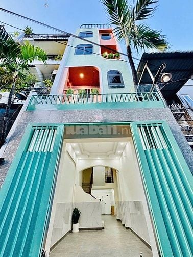 CHDV Ngay Ngã Tư Hàng Xanh - P15, Bình Thạnh - 60m2 - 8 Phòng - 60tr
